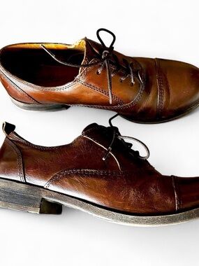 Women’s lucky brand oxfords